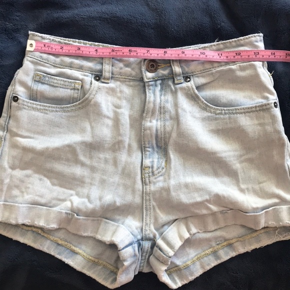Bullhead Distressed Mom Short - Picture 7 of 7